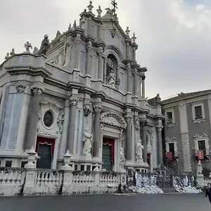 https://home-cipriana.catania-hotels.net