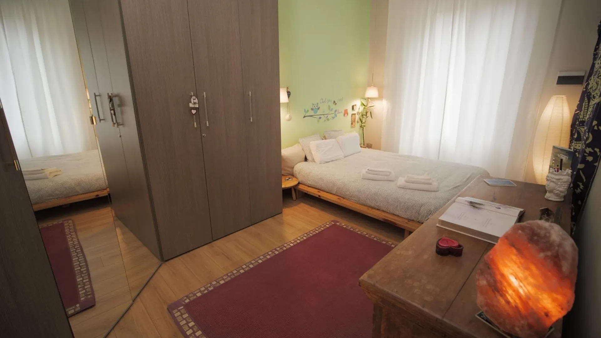 Itiseasy Palermo 1 E 2 Private Apartments Italia